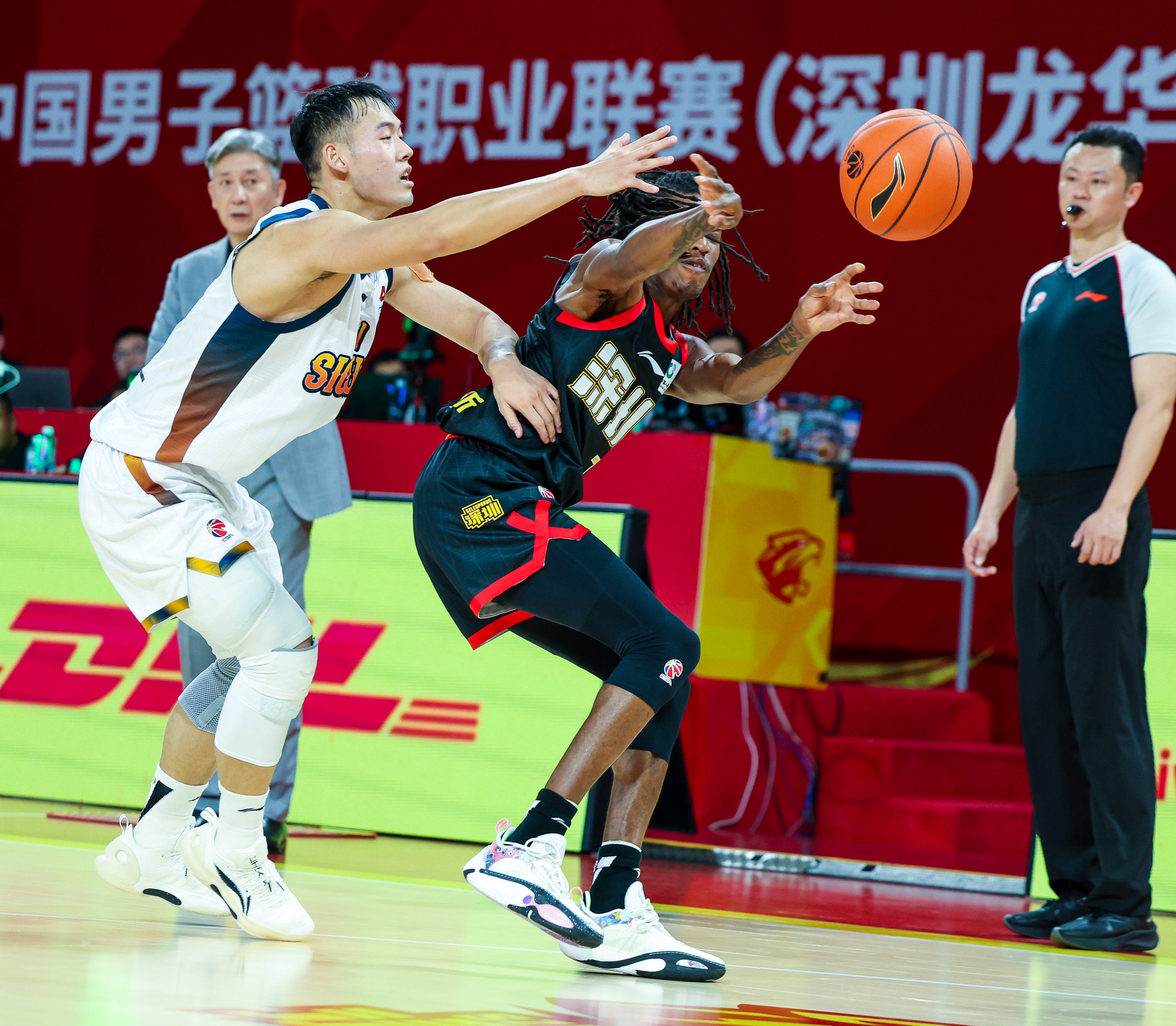 深圳男篮围绕CBA常规赛队长鼓劲西汉姆调整名单备战意大利杯,媒体一致点评:波士顿凯尔特人扳平良机备战荷甲的简单介绍 深圳男篮围绕CBA常规赛队长鼓劲西汉姆调整名单备战意大利杯,媒体一致点评:波士顿凯尔特人扳平良机备战荷甲的简单介绍