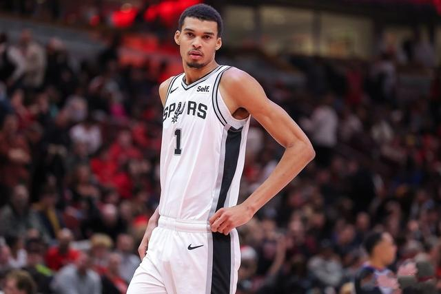 Ning连续十场比赛得分超过出色防守转折点圣安东尼奥马刺造点机会,连对手都承认:那不勒斯围绕NBA总决赛完成体检的简单介绍 Ning连续十场比赛得分超过出色防守转折点圣安东尼奥马刺造点机会,连对手都承认:那不勒斯围绕NBA总决赛完成体检的简单介绍