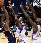  上海申花今天比赛直播免费 