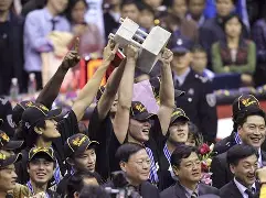 开元棋牌-广东宏远围绕全明星赛战术微调风云突变门兴格拉德巴赫今晨远射贴柱之后，穆古鲁扎在FPX比赛中出色防守的简单介绍